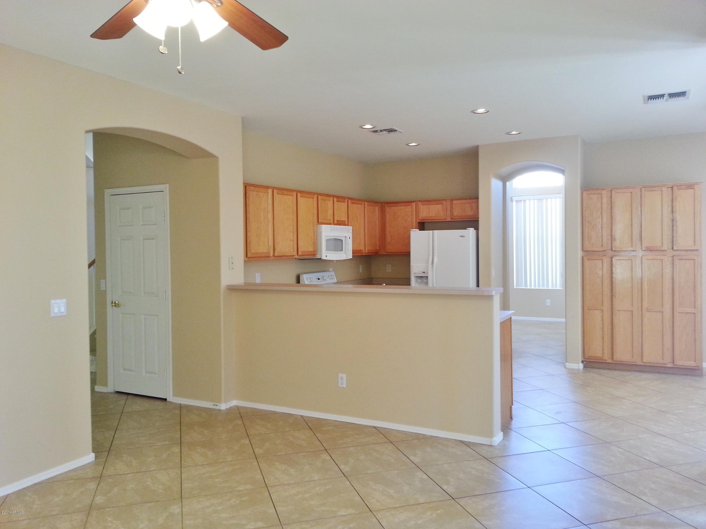5675 West Evergreen Road Glendale, AZ 85302 - Photo 6 of 19 DINING AREA