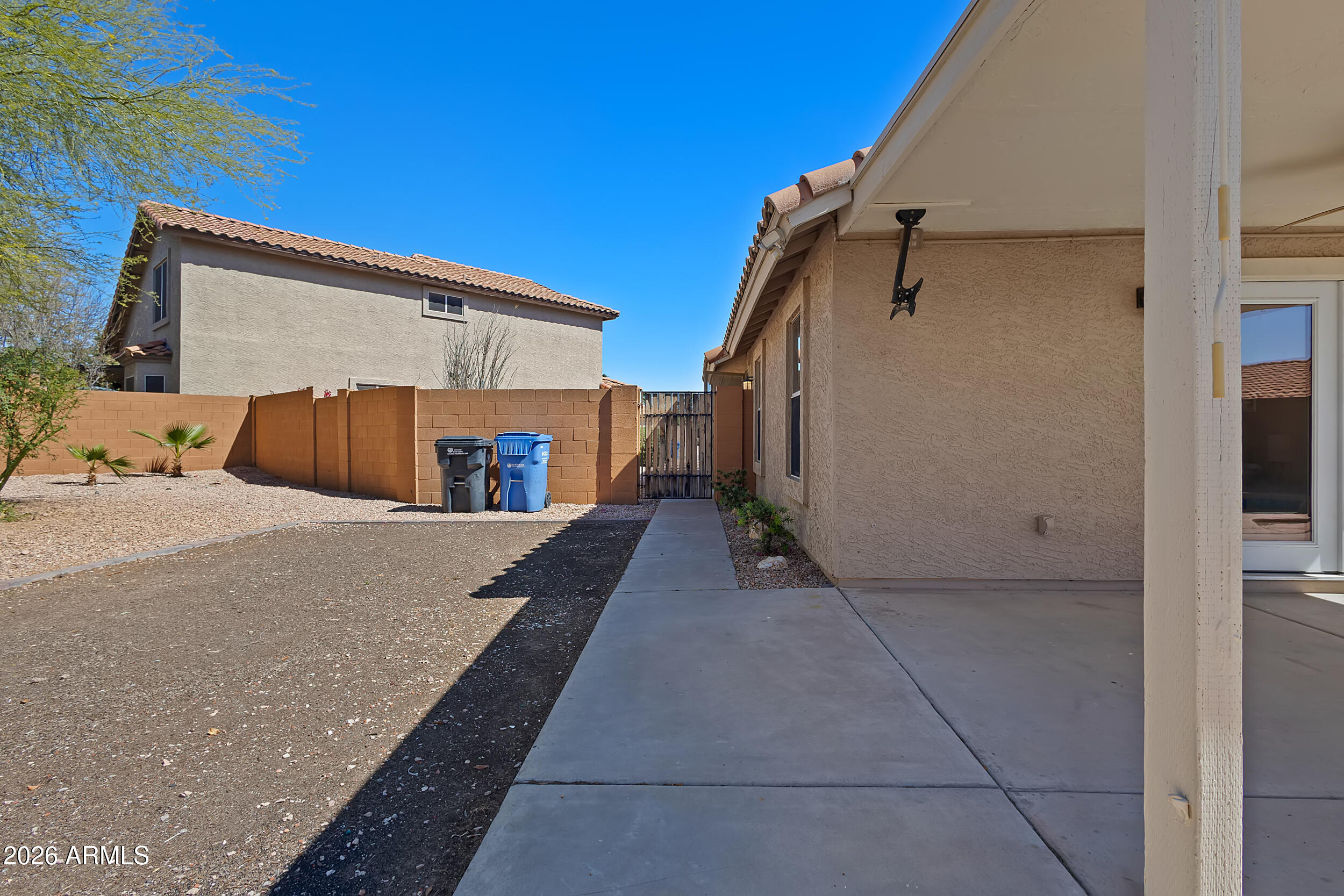 2916 East Amber Ridge Way Phoenix, AZ 85048 - Photo 29 of 33 Large Side Yard