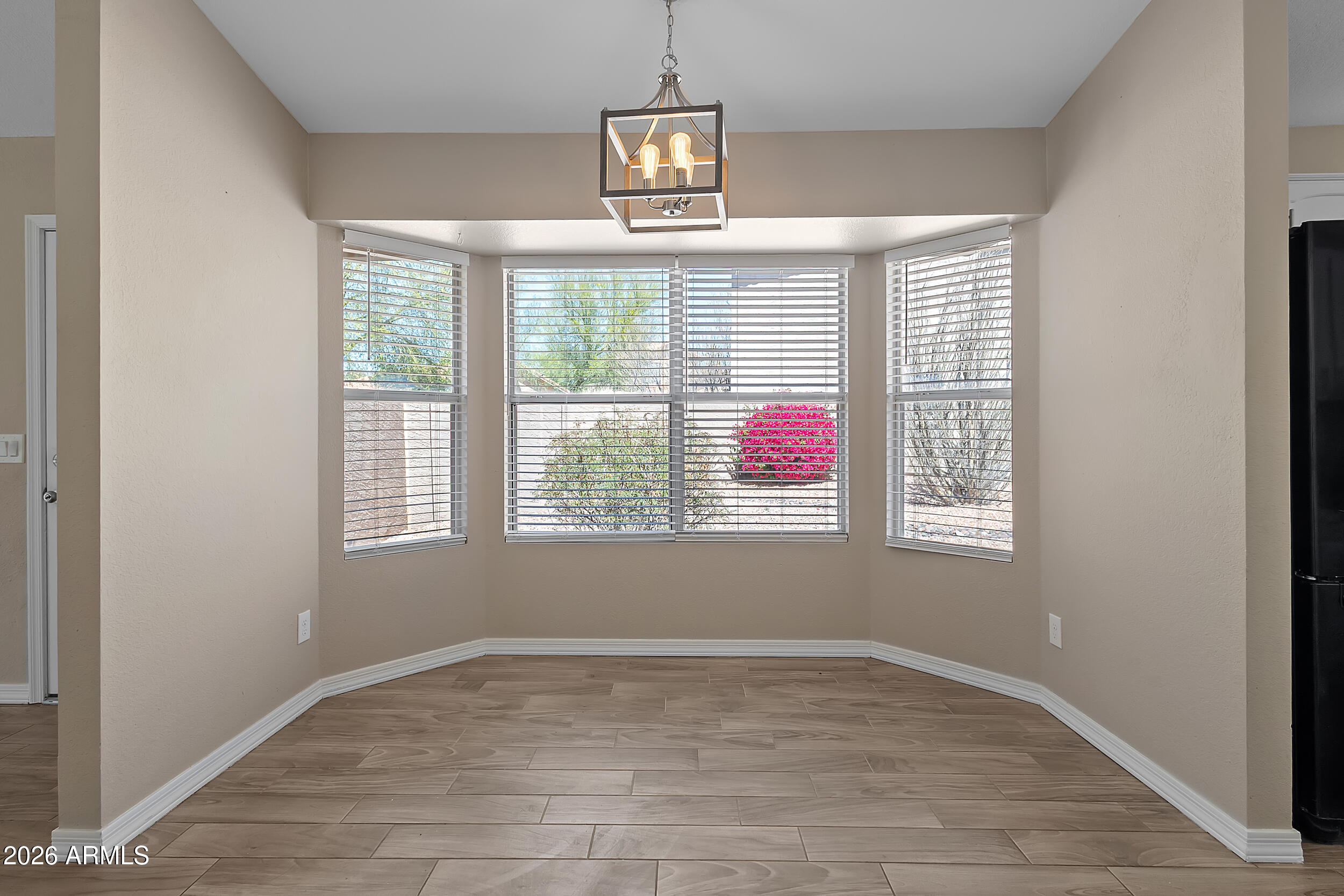 2916 East Amber Ridge Way Phoenix, AZ 85048 - Photo 9 of 33 Dining