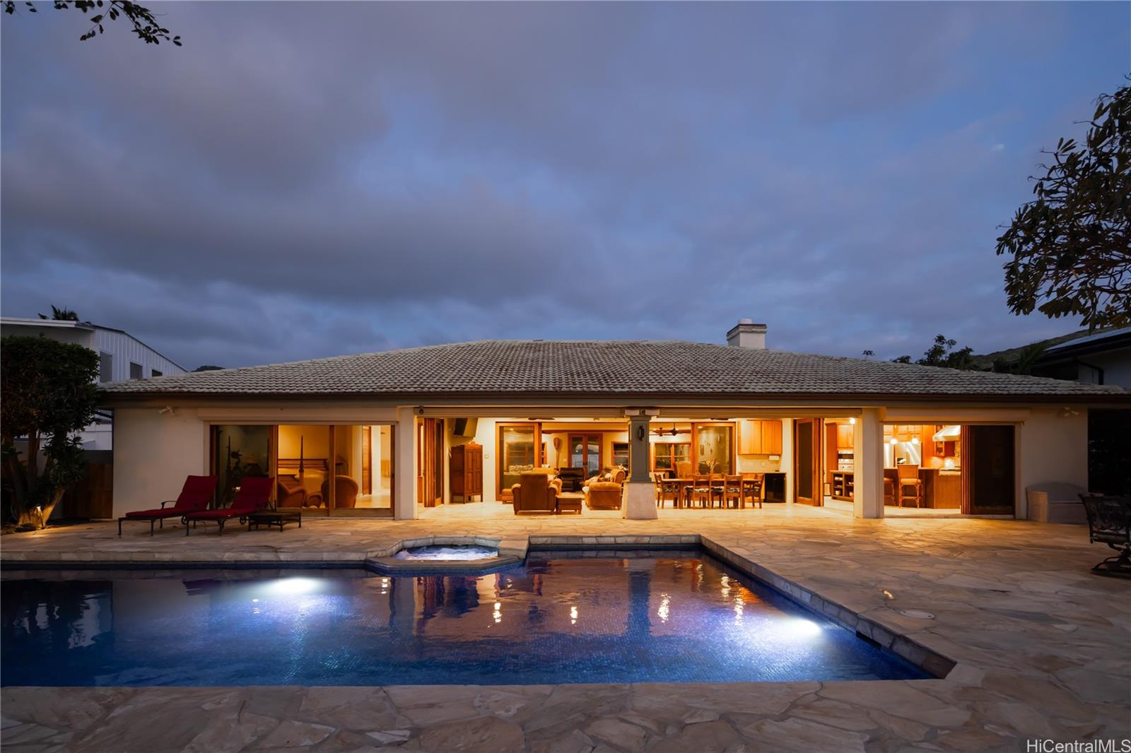 365 Portlock Road Honolulu, HI 96825 - Photo 24 of 25 a view of swimming pool with outdoor seating