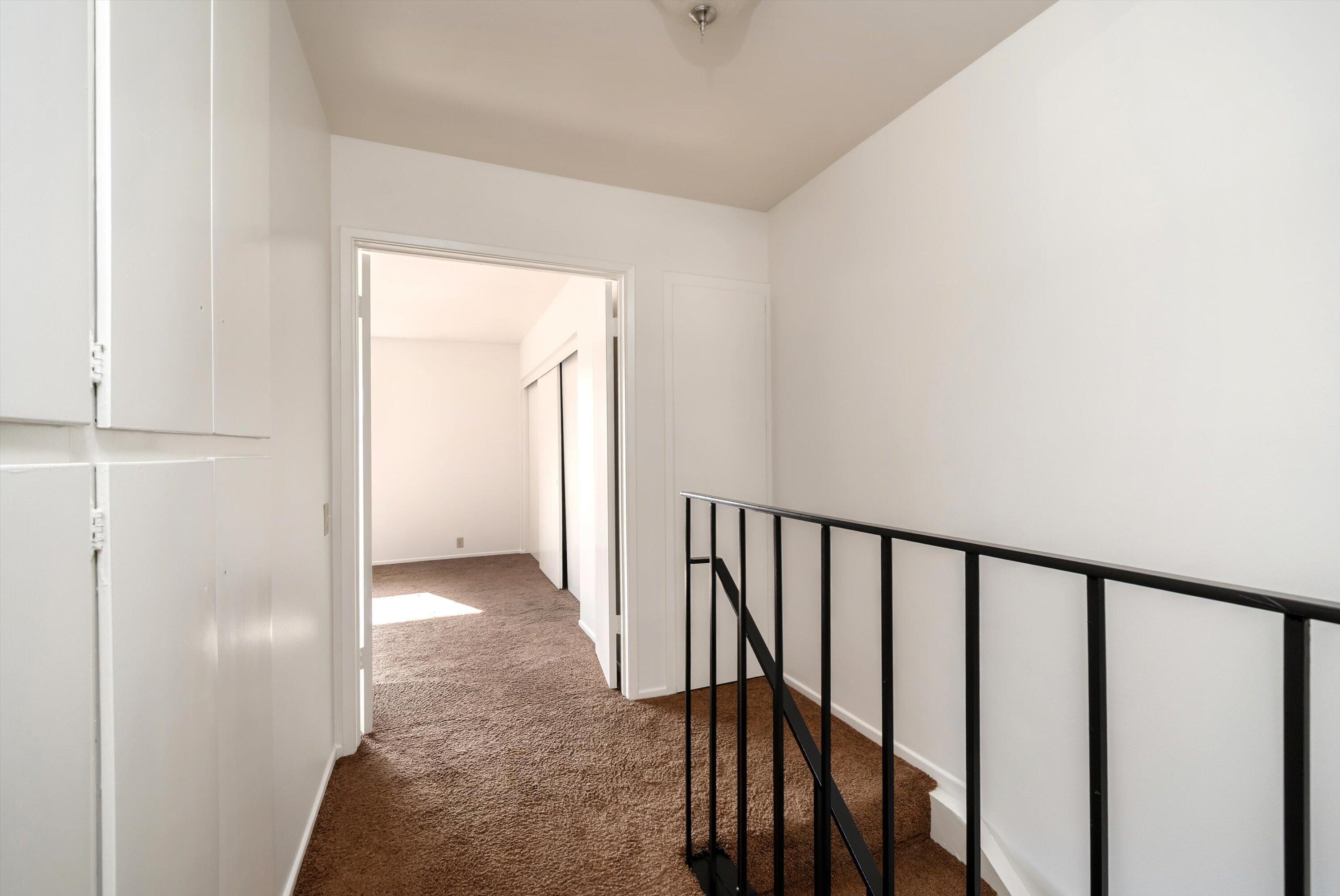 475 Linfield Place Goleta, CA 93117 - Photo 12 of 25 Unit B - Upstairs