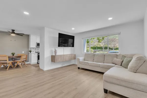 $485,000 | 10746 North Magnolia Avenue, Unit C3, Santee, CA 92071