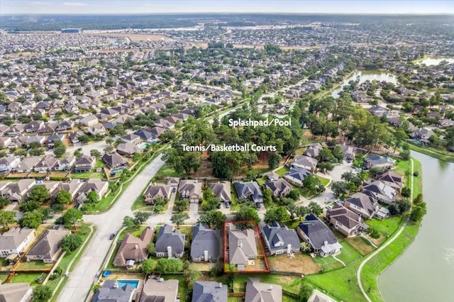 $360,000 | 3215 Legends Mist Drive, Spring, TX 77386