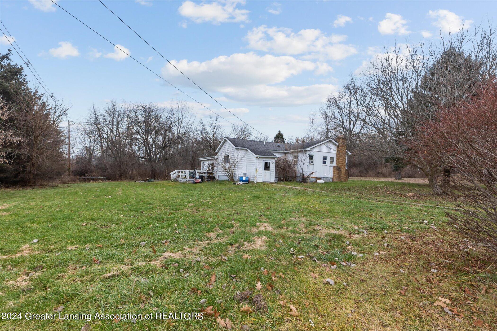 384 South Every Road Mason, MI 48854 - Photo 14 of 31 29-384-S-Every-Rd-Mason-MI-48854-WindowS