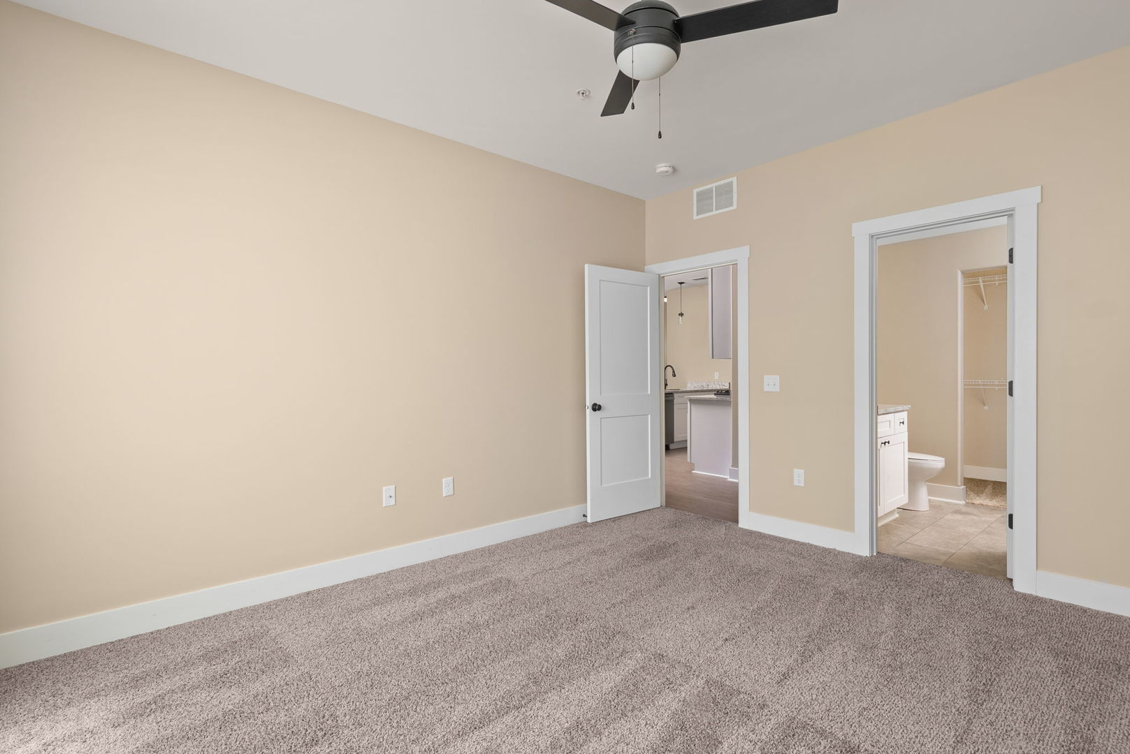 2939 Shanes Way Bettendorf, IA 52722 - Photo 17 of 25