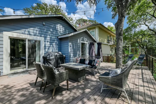 $6,995 | 3321 Windsor Road, Austin, TX 78703