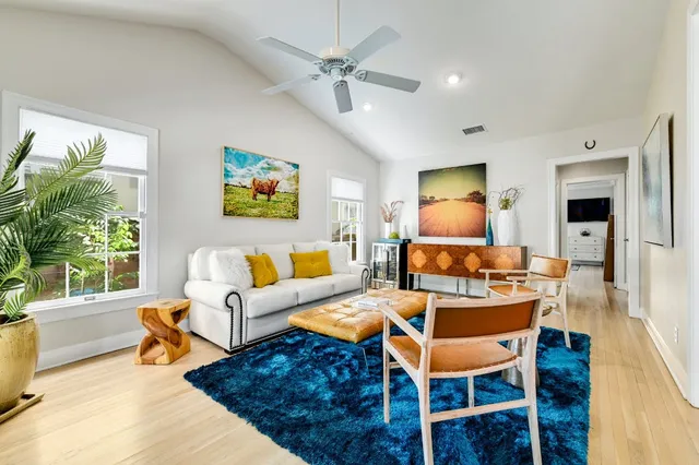 $6,995 | 3321 Windsor Road, Austin, TX 78703