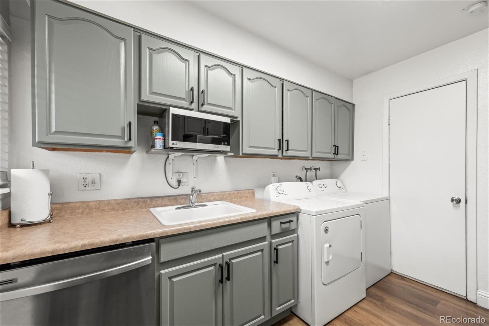 8075 Wolff Street, Unit H Westminster, CO 80003 - Photo 9 of 21