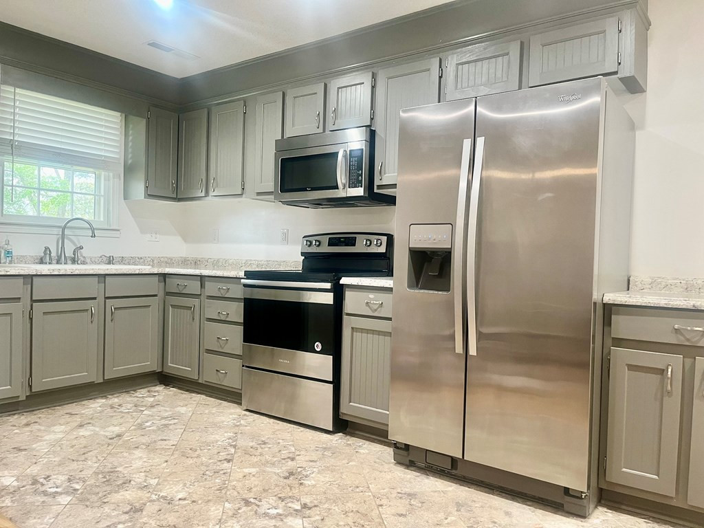 2080 Pinewood Road Sumter, SC 29154 - Photo 10 of 26