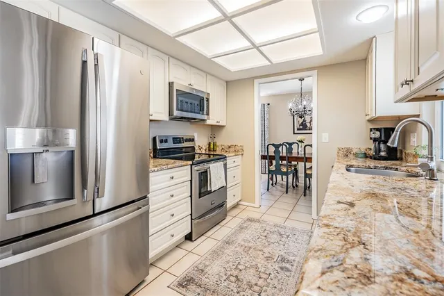 $425,000 | 2932 Macalpin Drive West, Palm Harbor, FL 34684