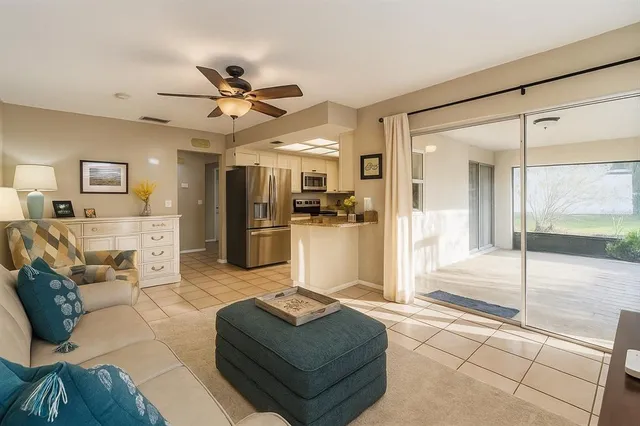 $425,000 | 2932 Macalpin Drive West, Palm Harbor, FL 34684