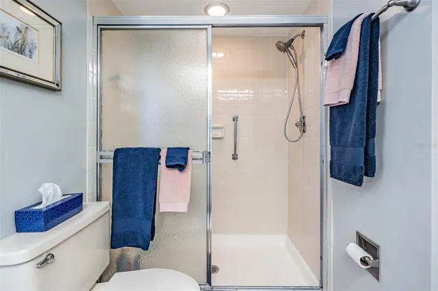 $425,000 | 2932 Macalpin Drive West, Palm Harbor, FL 34684