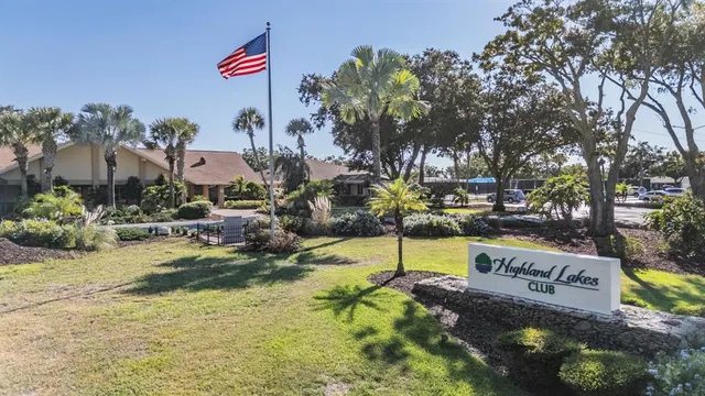 $425,000 | 2932 Macalpin Drive West, Palm Harbor, FL 34684