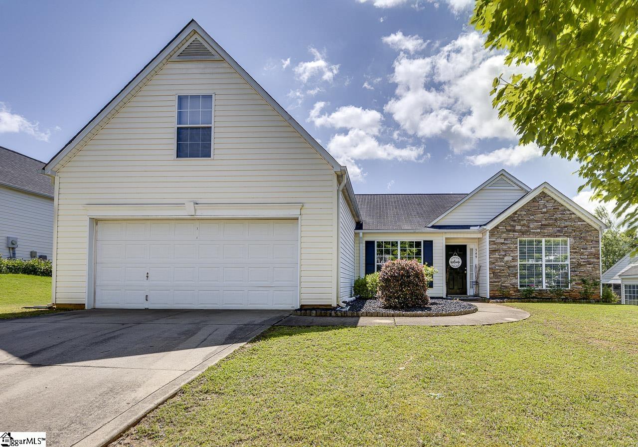 349 Hamilton Parkway Easley, SC 29642 - Photo 1 of 30
