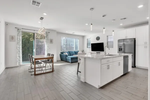 $600,000 | 8840 Solo Way, Elk Grove, CA 95757