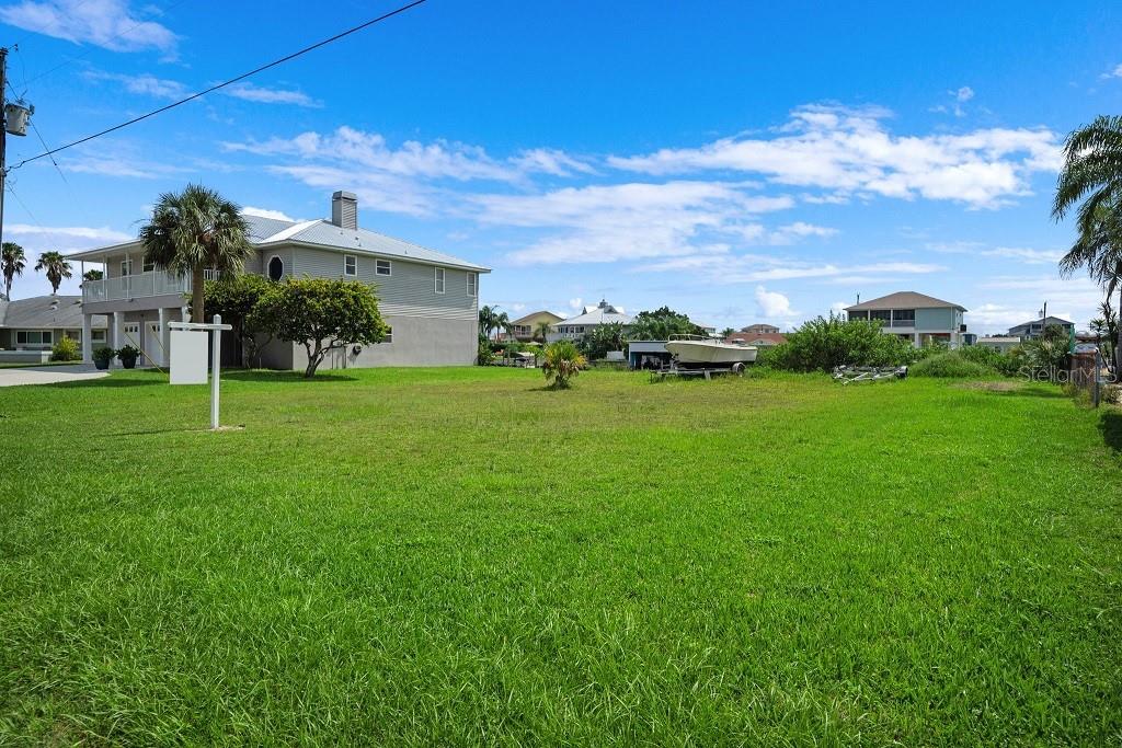 Paradise Circle Hernando Beach, FL 34607 - Photo 5 of 9