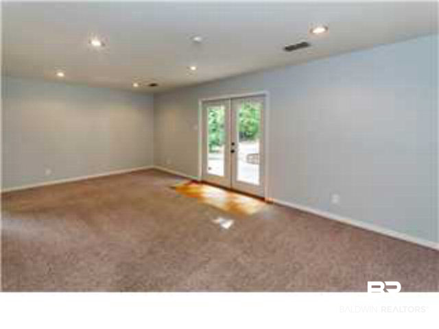 325 Syracuse Street Mobile, AL 36608 - Photo 13 of 21