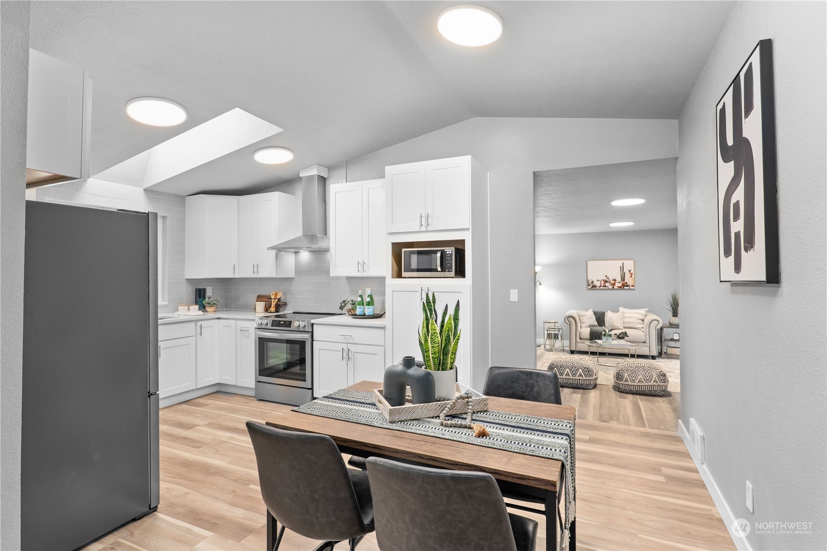 4833 150th Place Southwest Edmonds, WA 98026 - Photo 7 of 32 Gallery Image 7