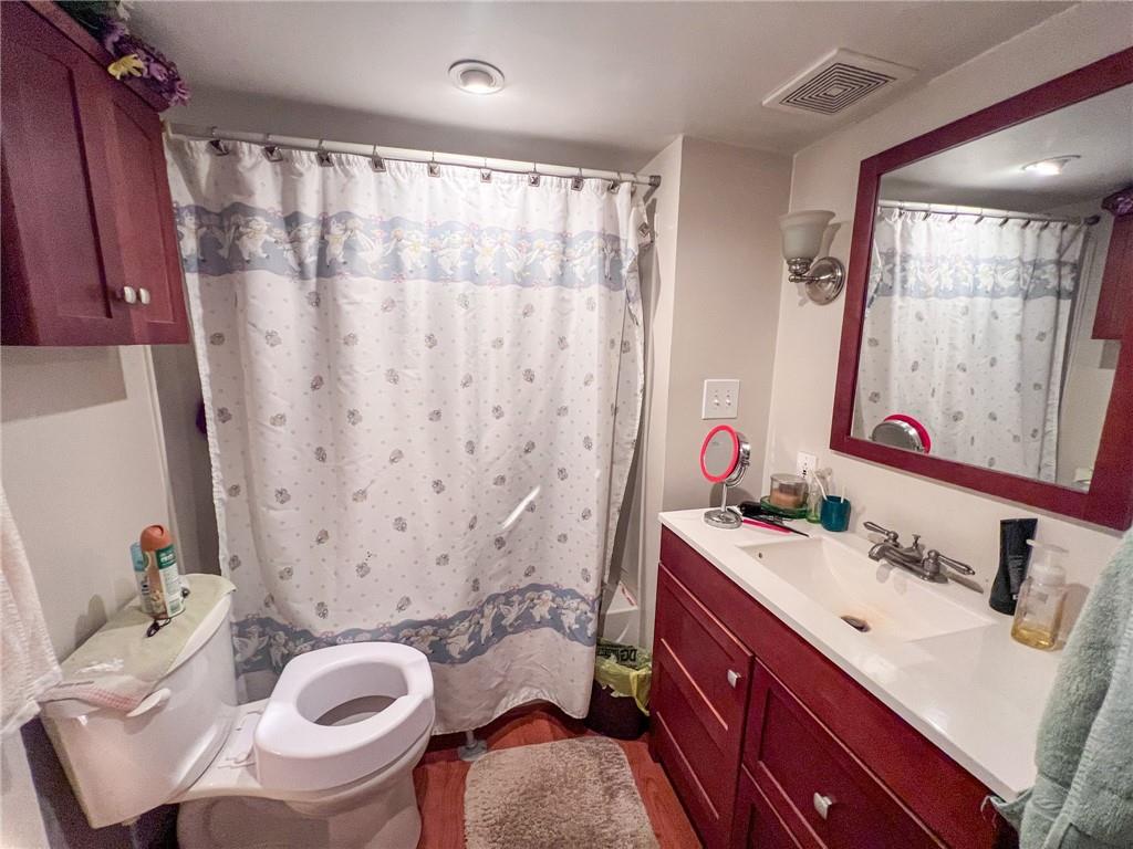 140 Fox Road Apollo, PA 15613 - Photo 15 of 24 a bathroom with a sink toilet and shower