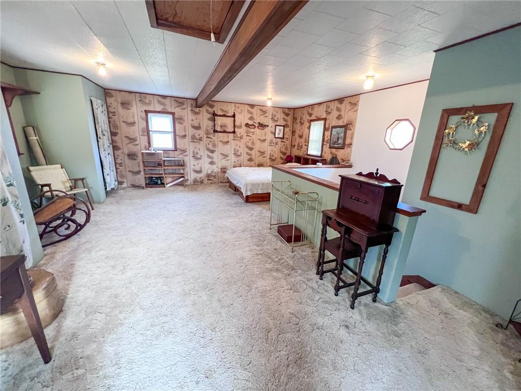 140 Fox Road Apollo, PA 15613 - Photo 17 of 24 a room with furniture