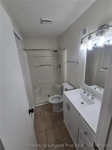 $1,800 | 583 Winding Creek Road, Unit H, Fayetteville, NC 28305