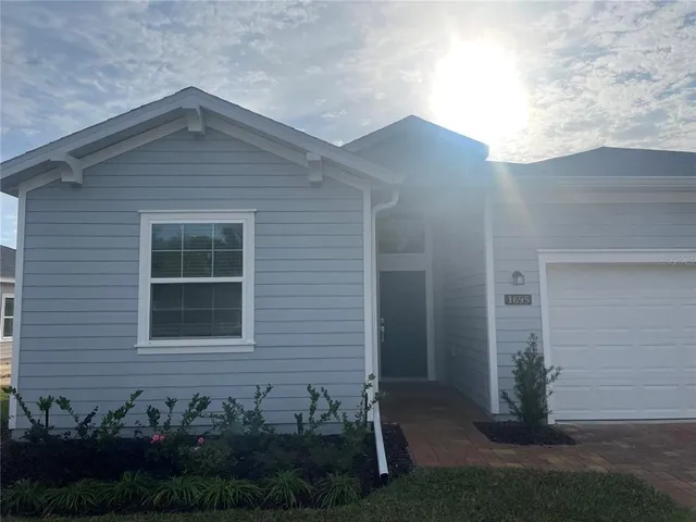 $2,300 | 1695 Northwest 44 Court Road, Ocala, FL 34482