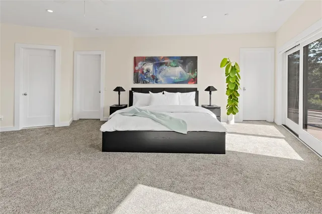 $55,000 | 89 Old Canoe Place Road, Hampton Bays, NY 11946