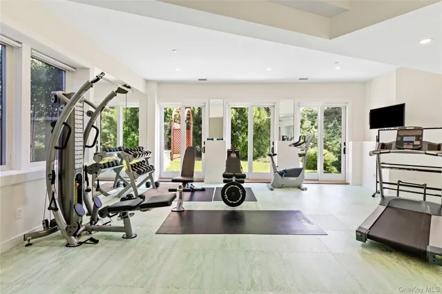 $55,000 | 89 Old Canoe Place Road, Hampton Bays, NY 11946