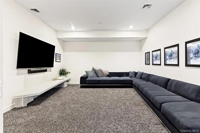 $55,000 | 89 Old Canoe Place Road, Hampton Bays, NY 11946