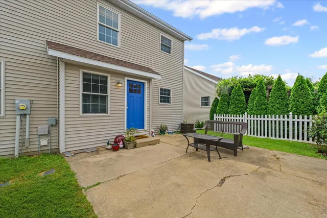 $250,000 | 1501 South Abercorn Street, Urbana, IL 61802