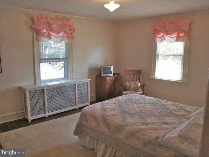 64 East Clearfield Road Havertown, PA 19083 - Photo 17 of 25 Gallery Image 17