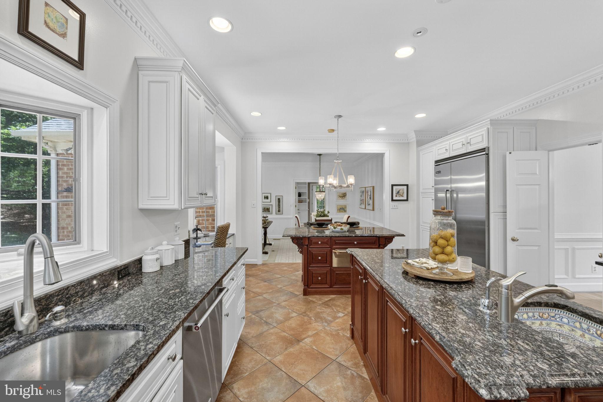 4531 Den Haag Road Warrenton, VA 20187 - Photo 24 of 103 a large kitchen with granite countertop lots of counter top space