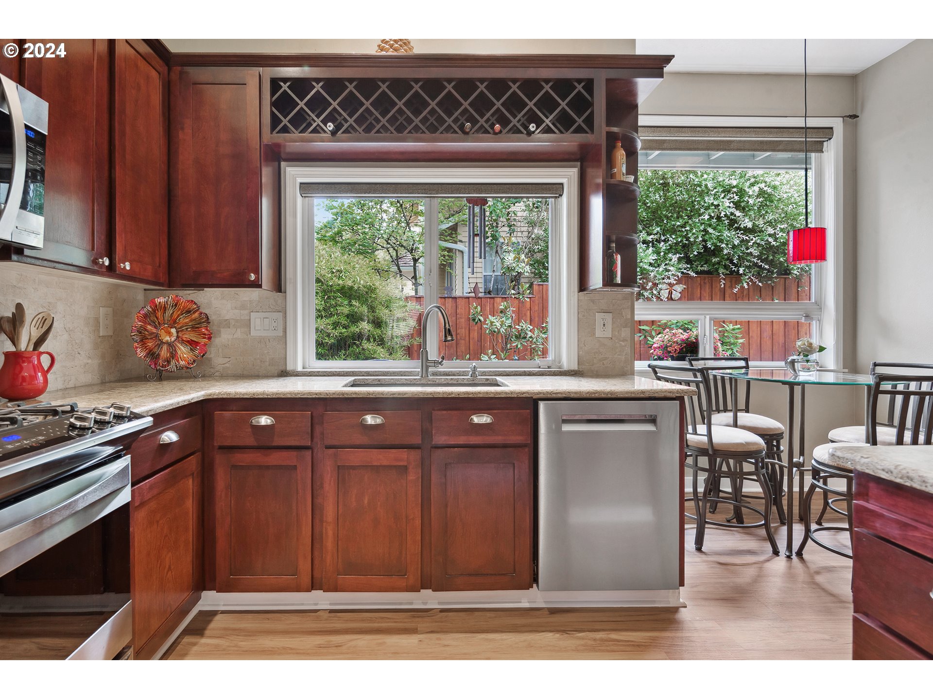 18311 Southwest Fallatin Loop Beaverton, OR 97007 - Photo 11 of 41 Gallery Image 11