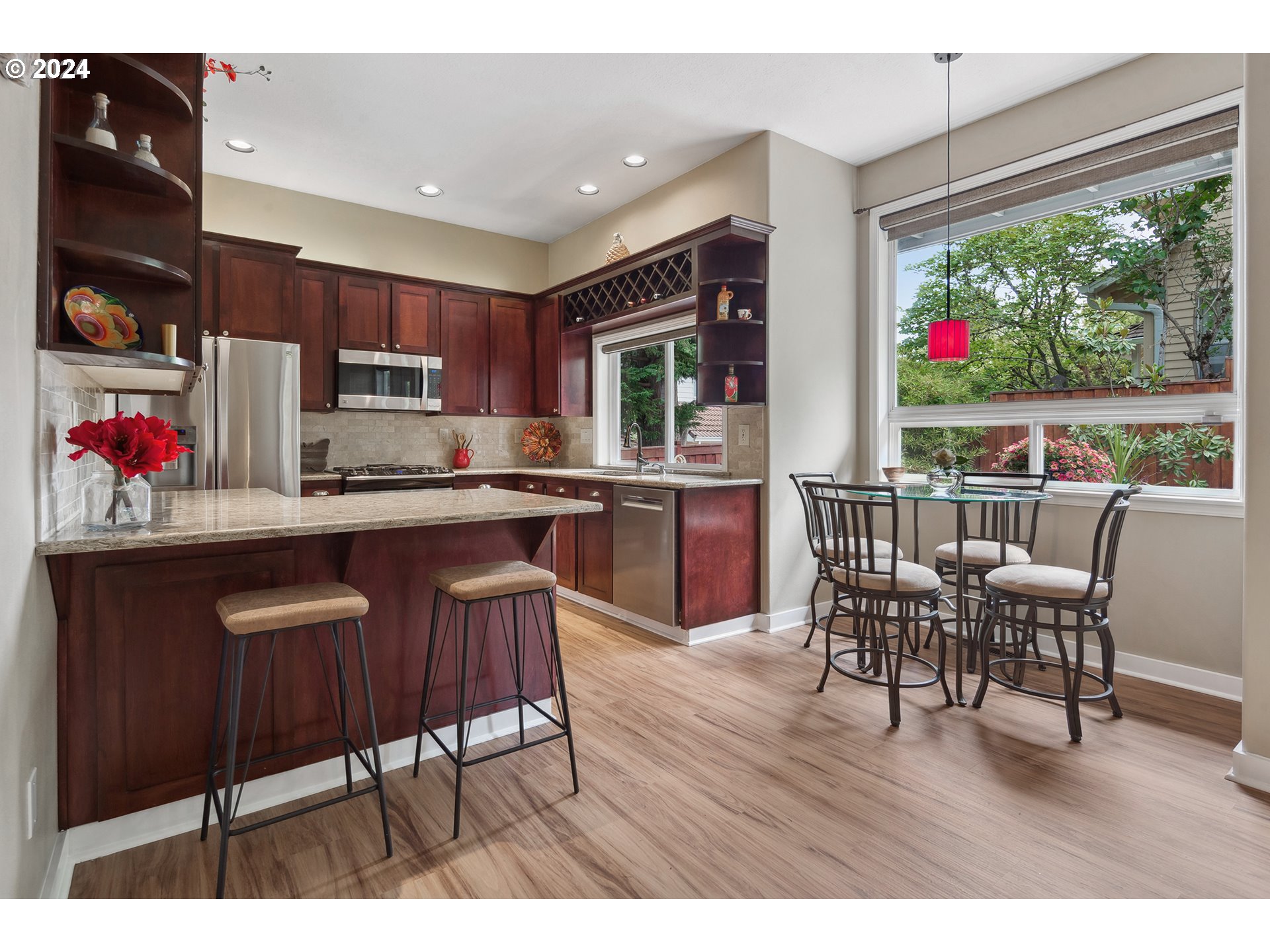 18311 Southwest Fallatin Loop Beaverton, OR 97007 - Photo 12 of 41 Gallery Image 12