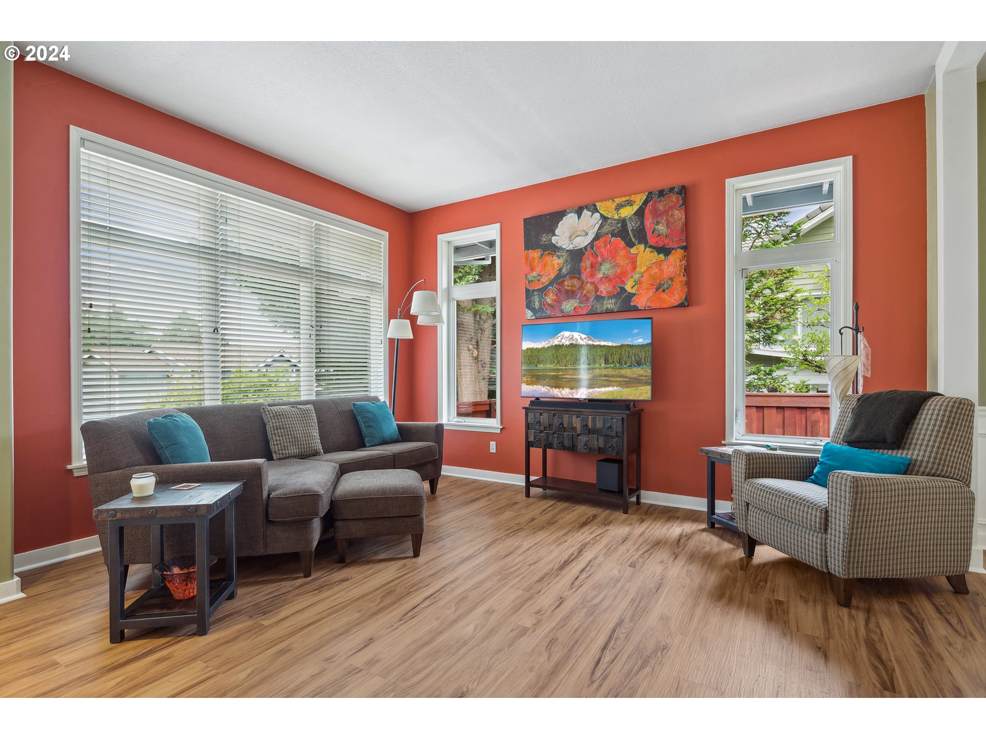 18311 Southwest Fallatin Loop Beaverton, OR 97007 - Photo 6 of 41 Gallery Image 6