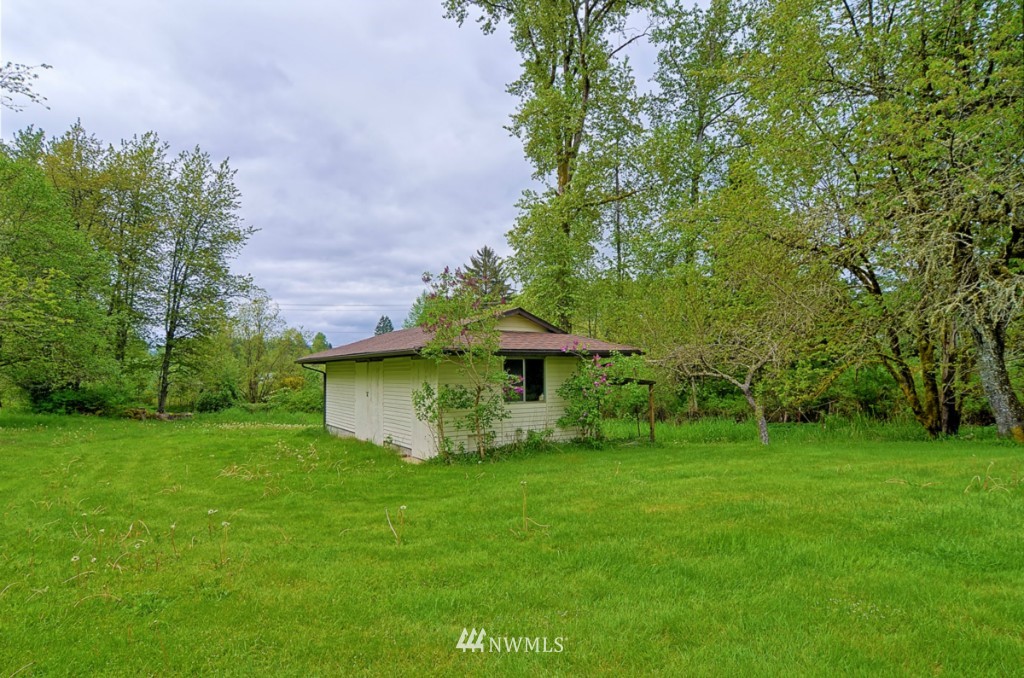 6811 Robe Menzel Road Granite Falls, WA 98252 - Photo 19 of 22