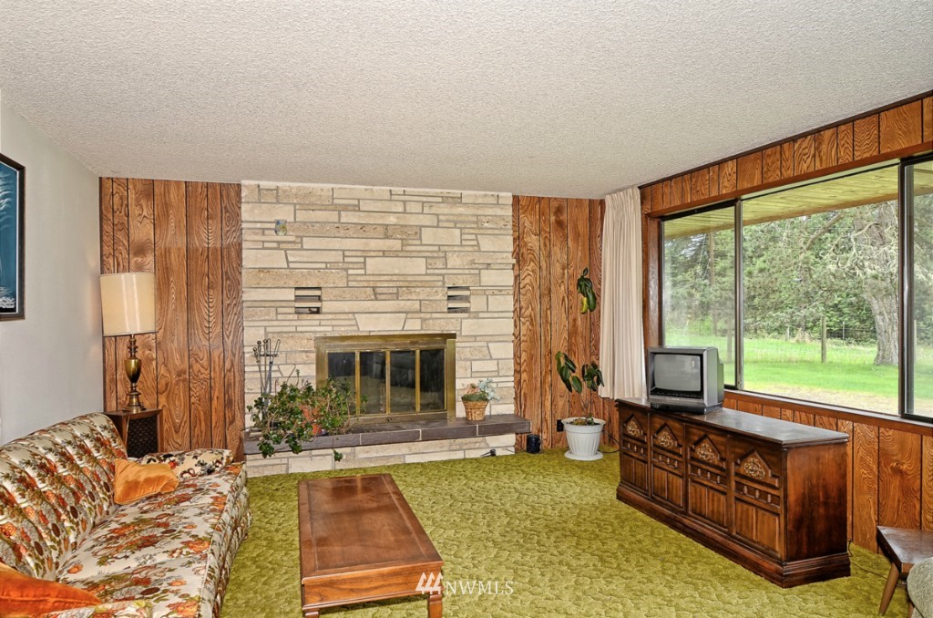 6811 Robe Menzel Road Granite Falls, WA 98252 - Photo 3 of 22