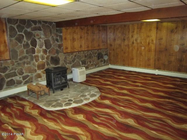 331 J And J Road Moscow, PA 18444 - Photo 13 of 19