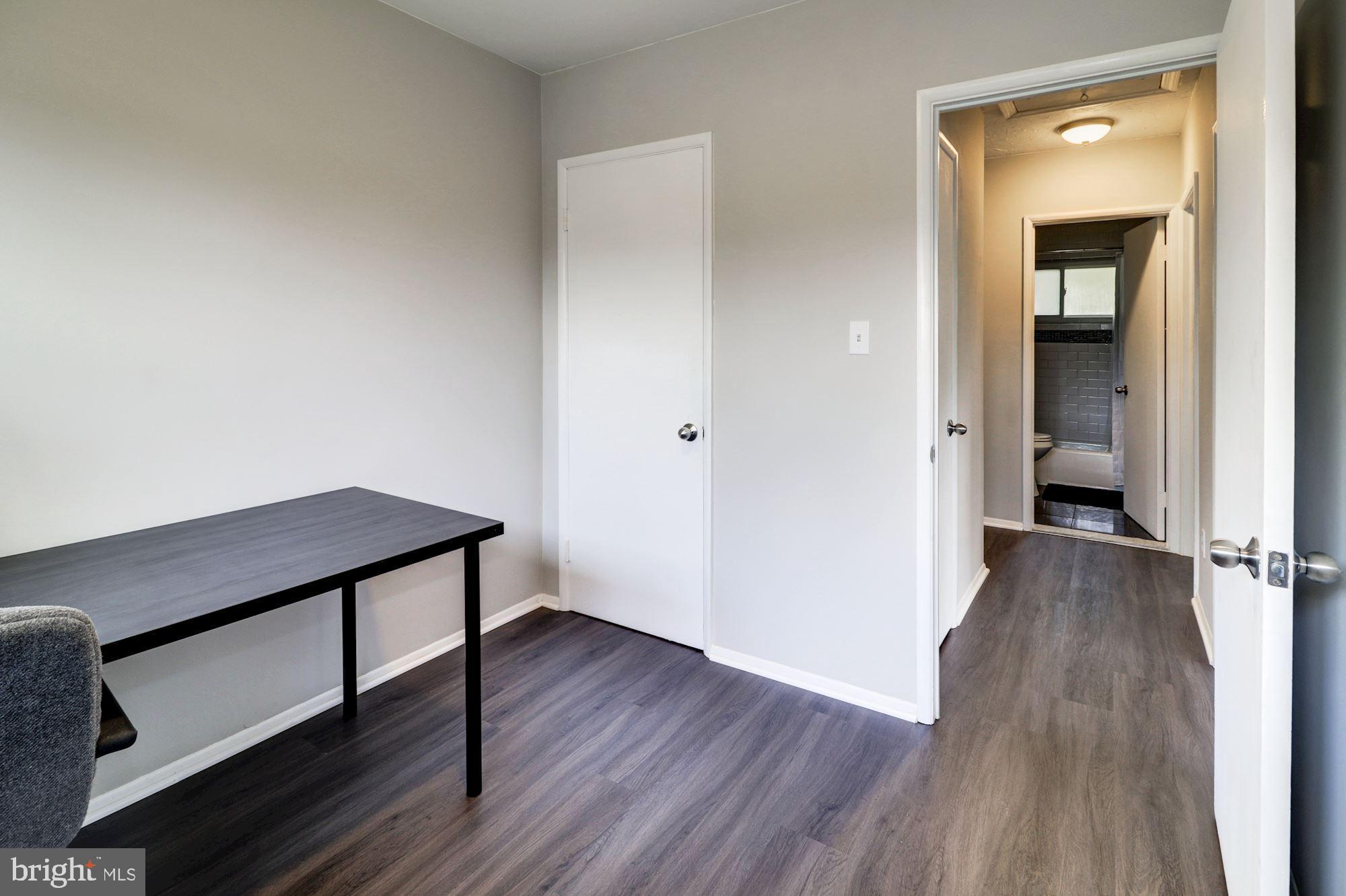 1014 Marksworth Road Baltimore, MD 21228 - Photo 25 of 33