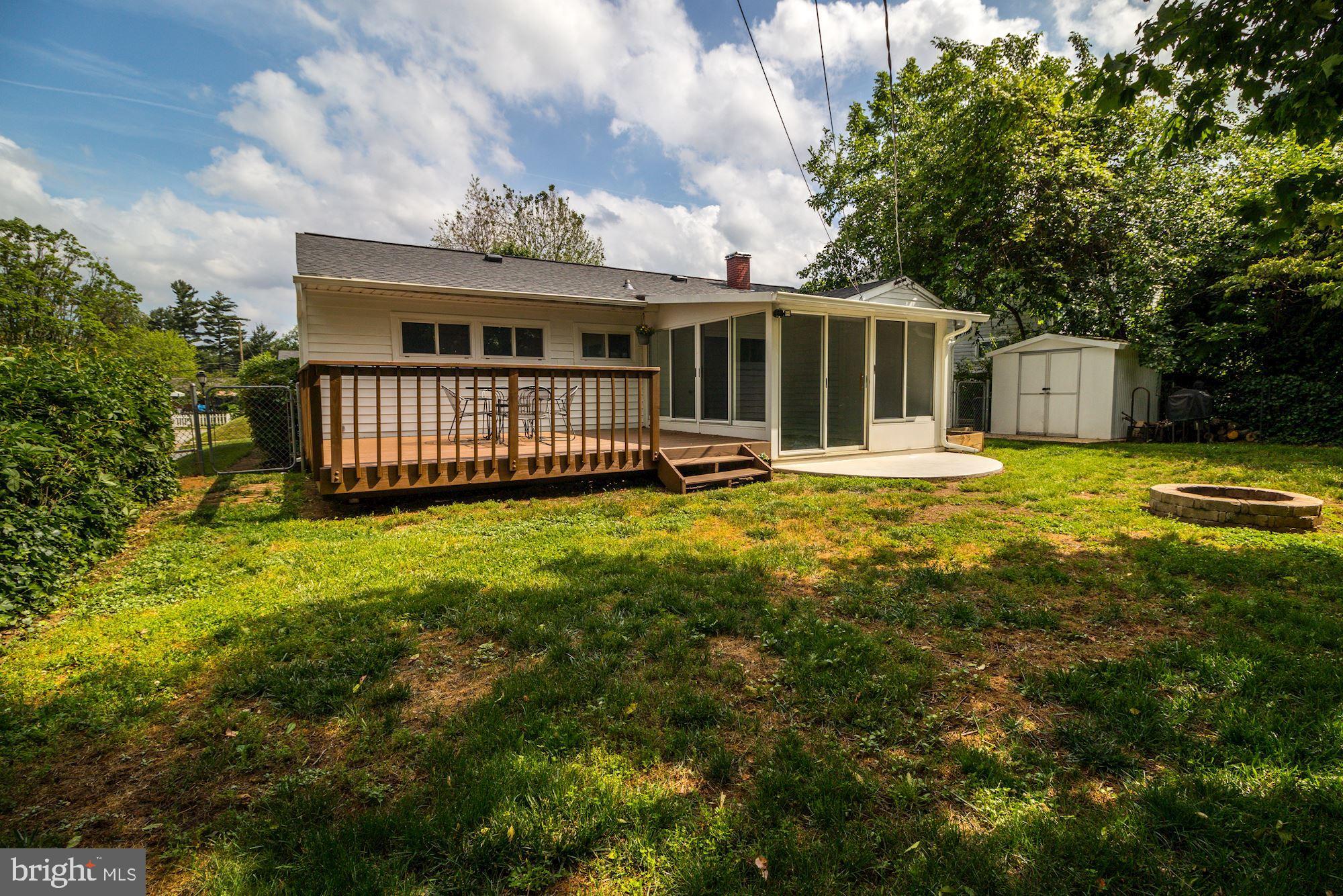1014 Marksworth Road Baltimore, MD 21228 - Photo 5 of 33