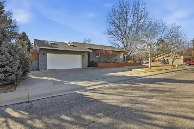 $519,500 | 4811 East 16th Street, Casper, WY 82609