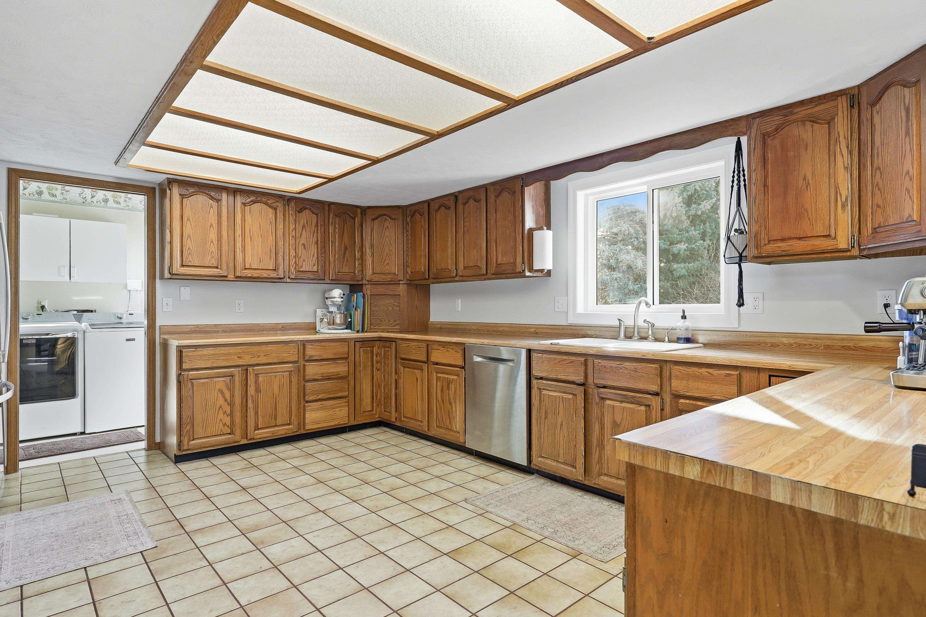 4811 East 16th Street Casper, WY 82609 - Photo 9 of 47