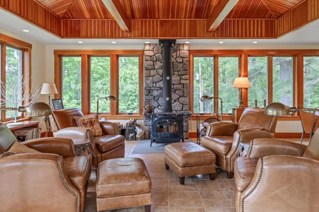 $1,150,000 | 372 Brill Road, Landaff, NH 03785