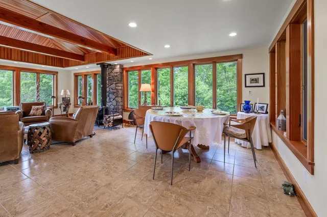 $1,150,000 | 372 Brill Road, Landaff, NH 03785