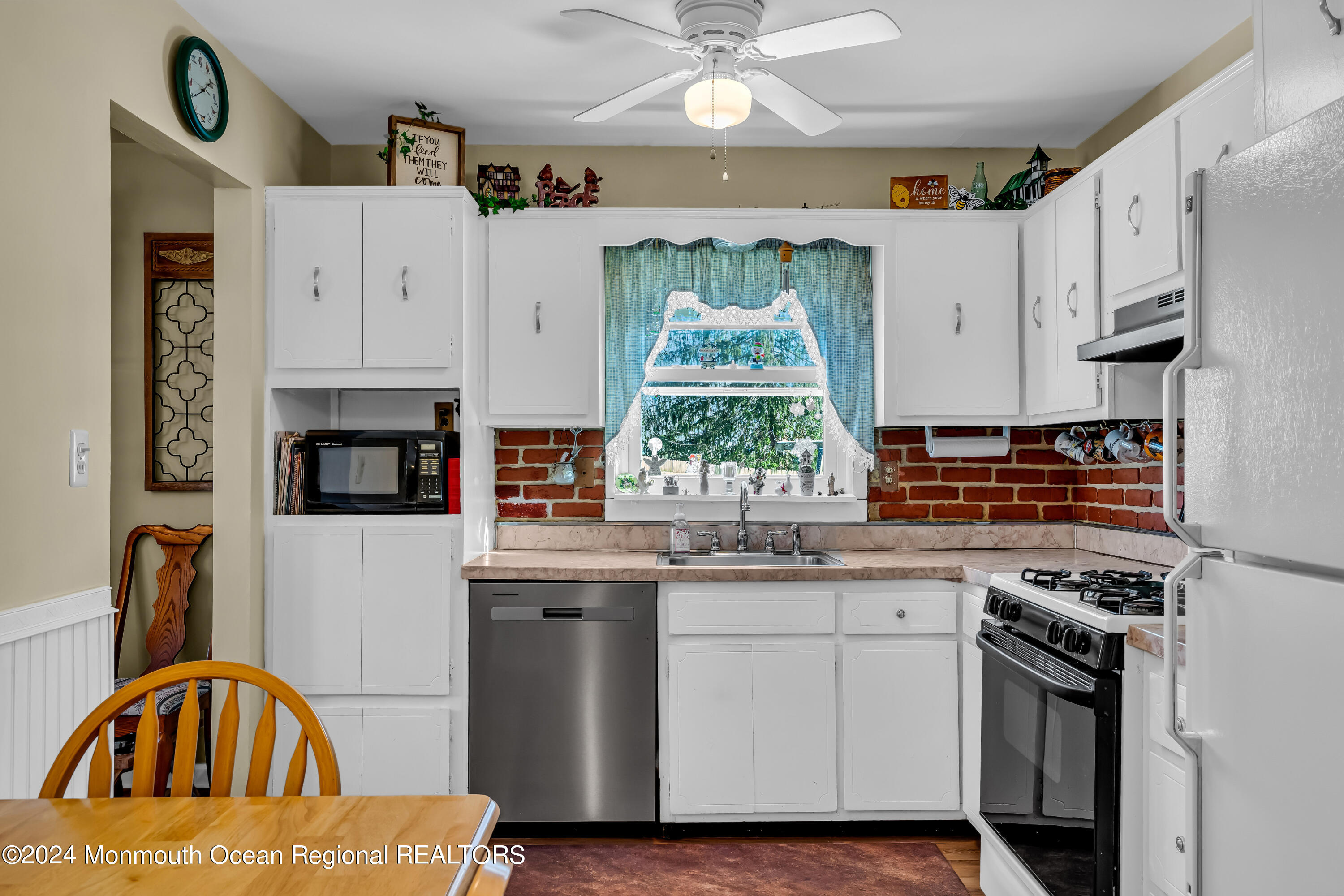 80 Newbury Road Howell, NJ 07731 - Photo 16 of 73 022_ey209240bbb