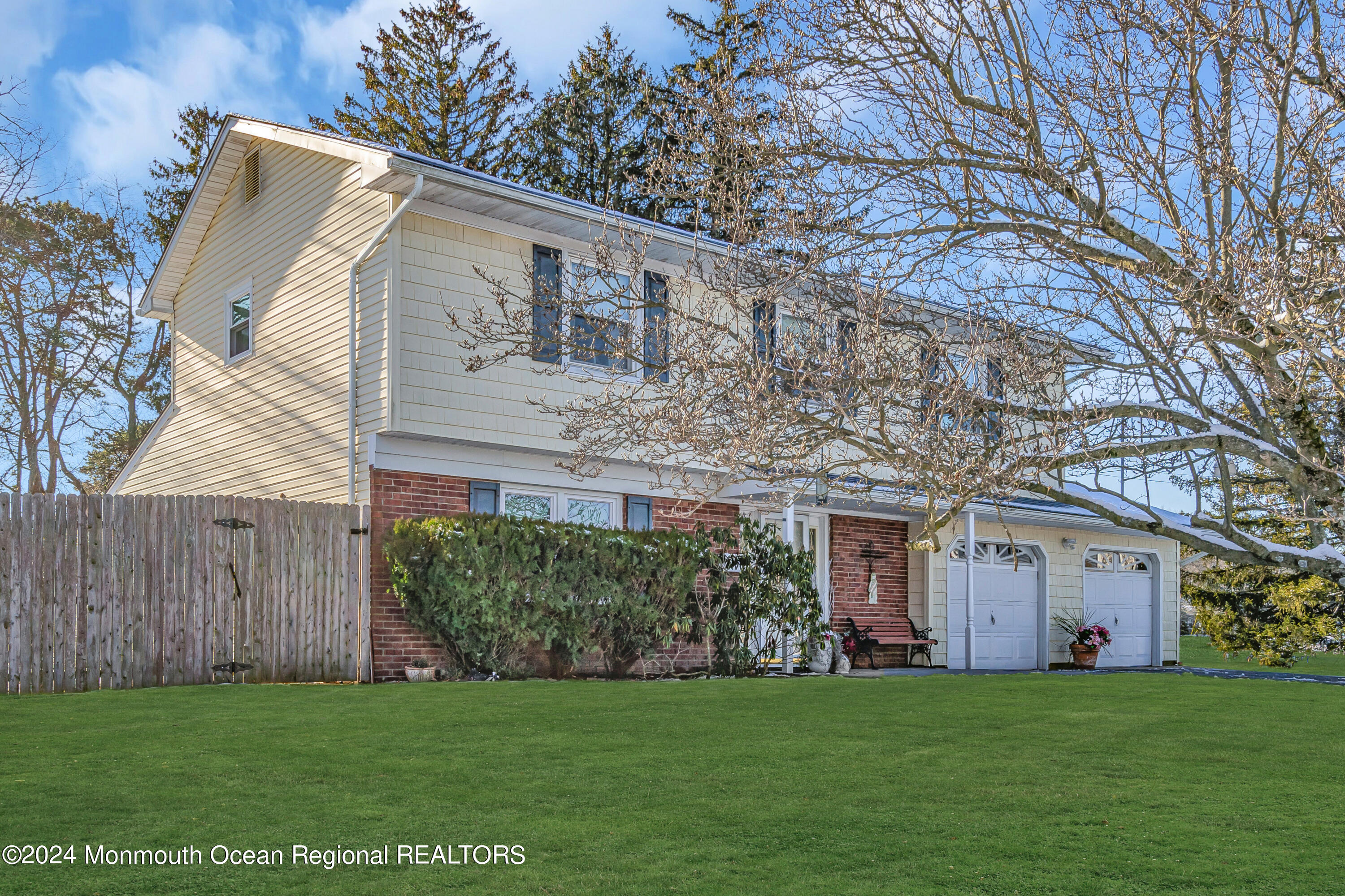 80 Newbury Road Howell, NJ 07731 - Photo 3 of 73 003_ey209557bbbb