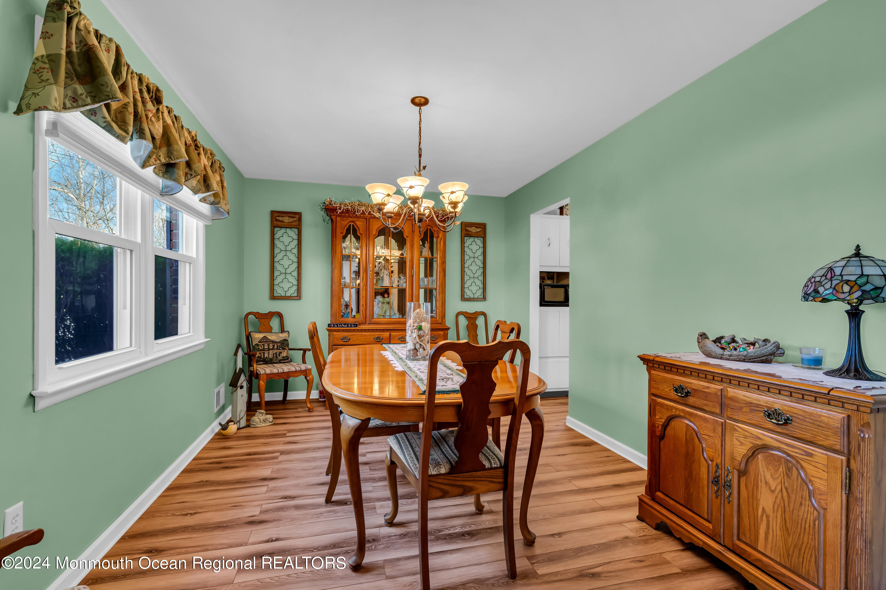 80 Newbury Road Howell, NJ 07731 - Photo 10 of 73 016_ey209190bbb