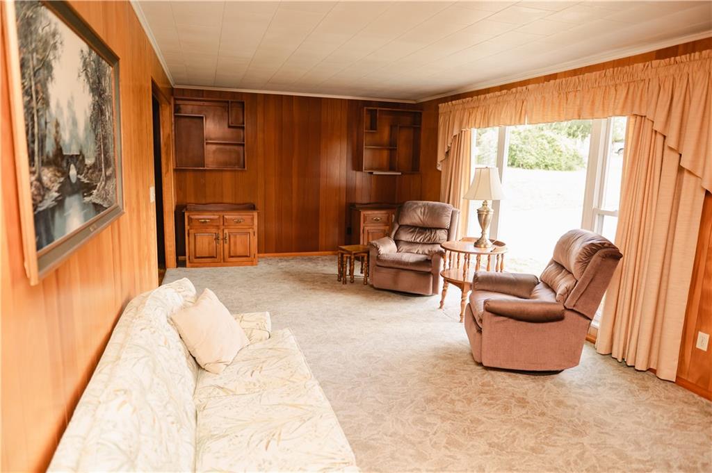 608 Edgewood Drive Apollo, PA 15613 - Photo 13 of 40 a living room with furniture and a large window