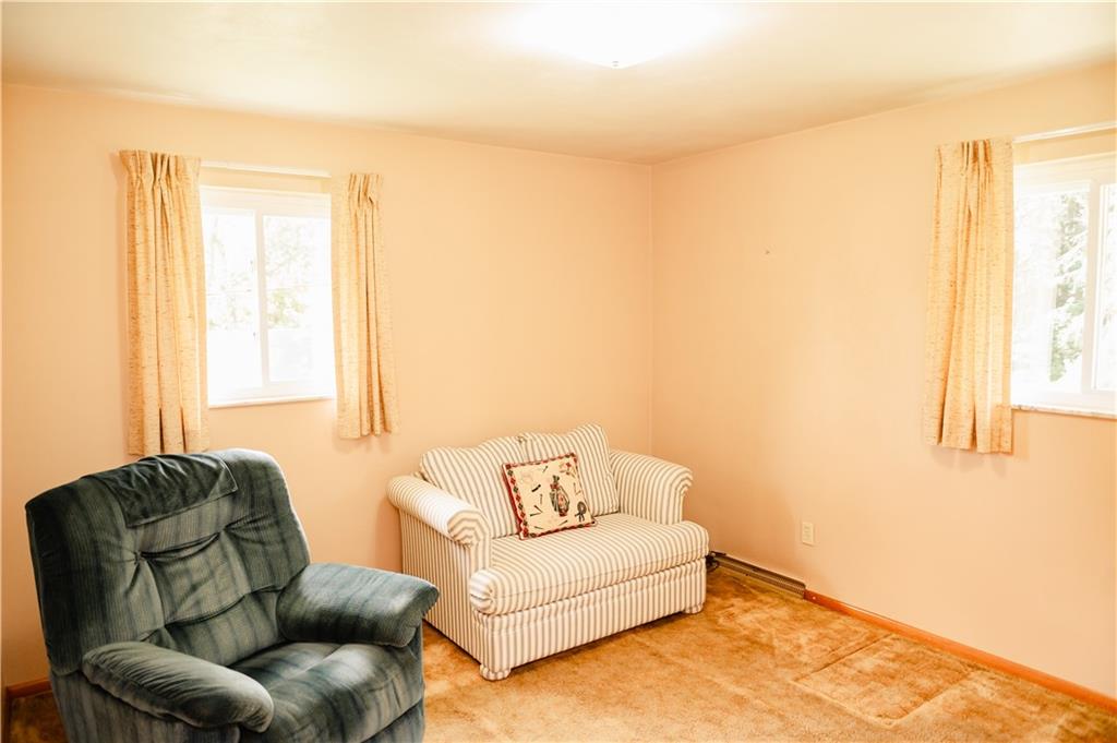 608 Edgewood Drive Apollo, PA 15613 - Photo 22 of 40 a living room with furniture and a window