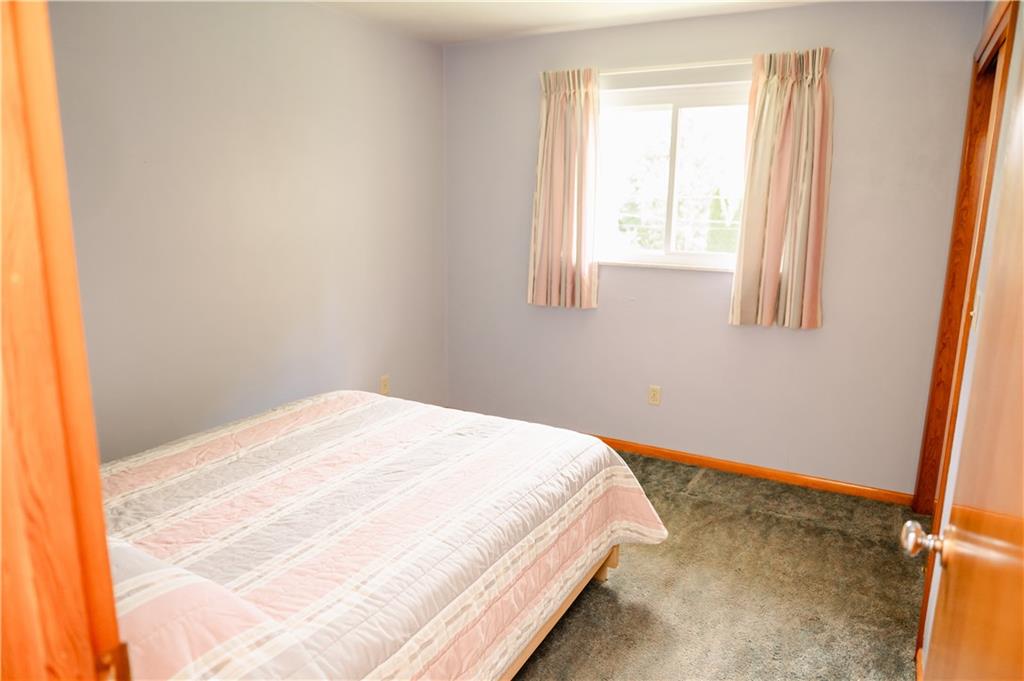 608 Edgewood Drive Apollo, PA 15613 - Photo 23 of 40 a bedroom with a bed and a window